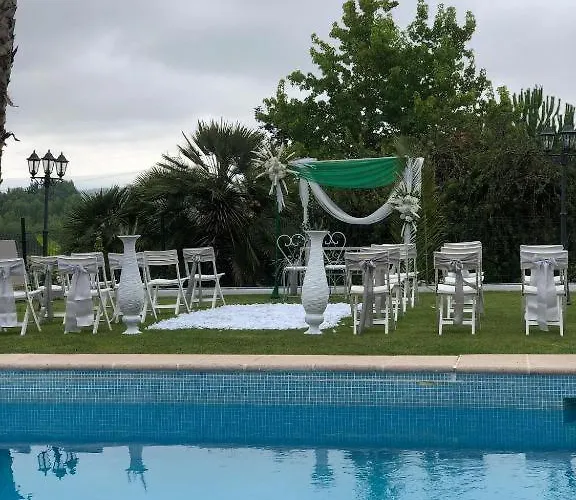 Retiro Dos Cedros - Vinhas 住宿加早餐酒店 3*